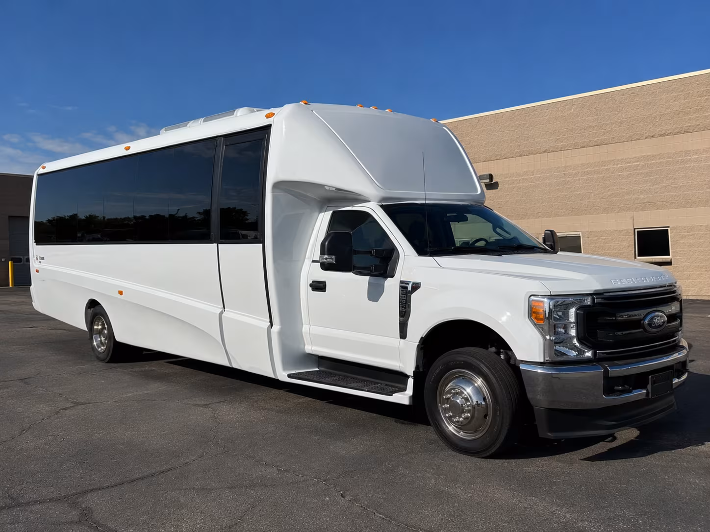 charter buses for greensboro science center field trips