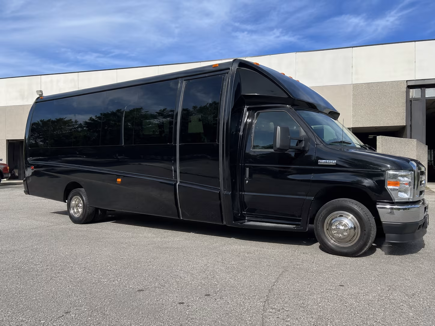concert bus rentals for groups heading to charlotte and raleigh shows