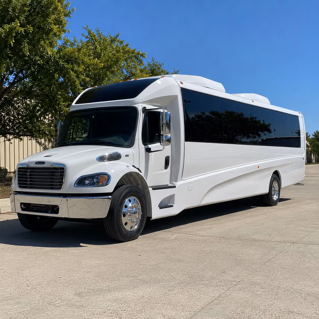 greensboro 20 passenger minibus