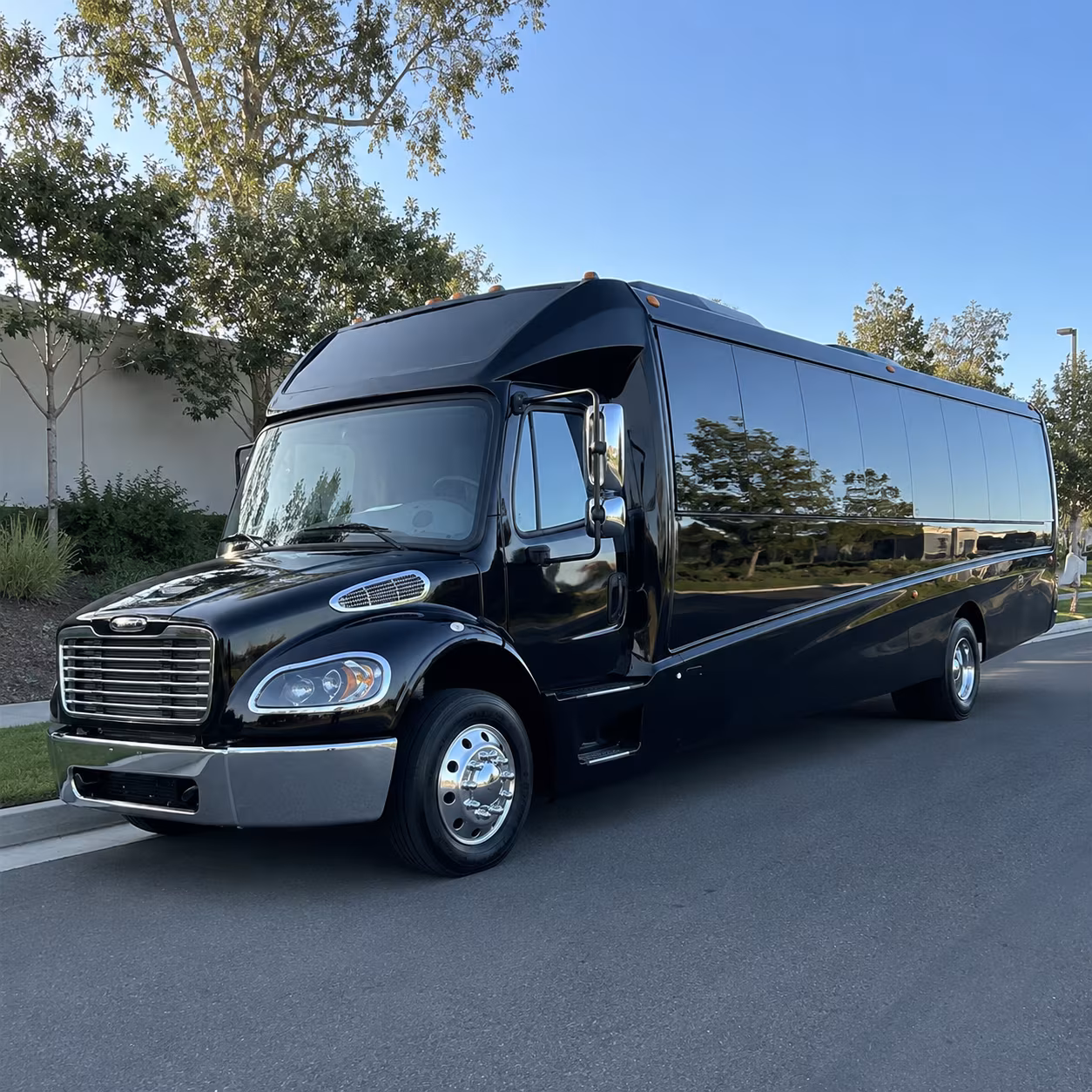greensboro 30 passenger minibus
